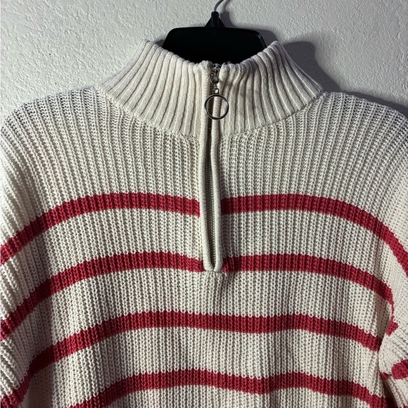 St. John's Bay Ivory and Red Stripes Crew Neck Long Sleeve Sweater S - Picture 4 of 10